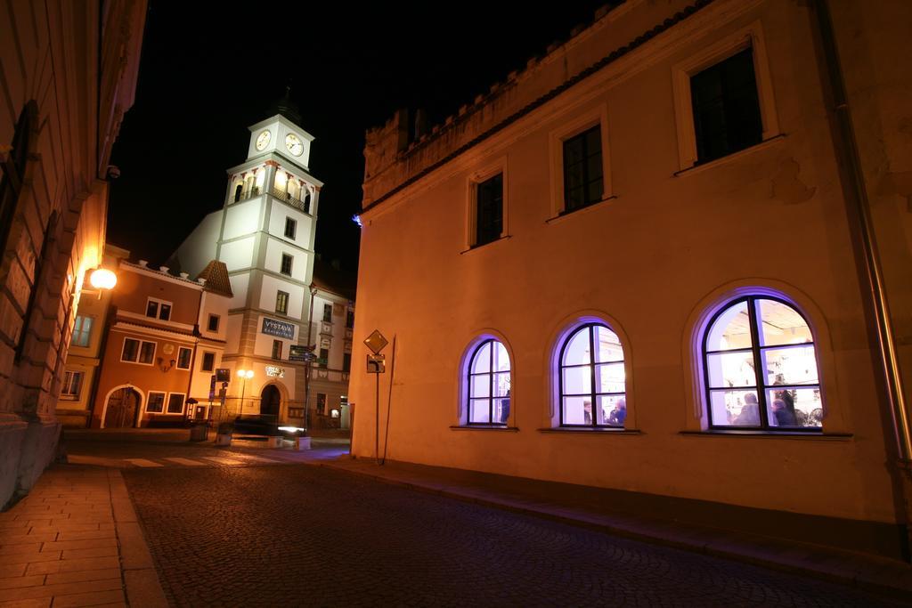 Hotel Bílý Koníček Třeboň Exterior foto